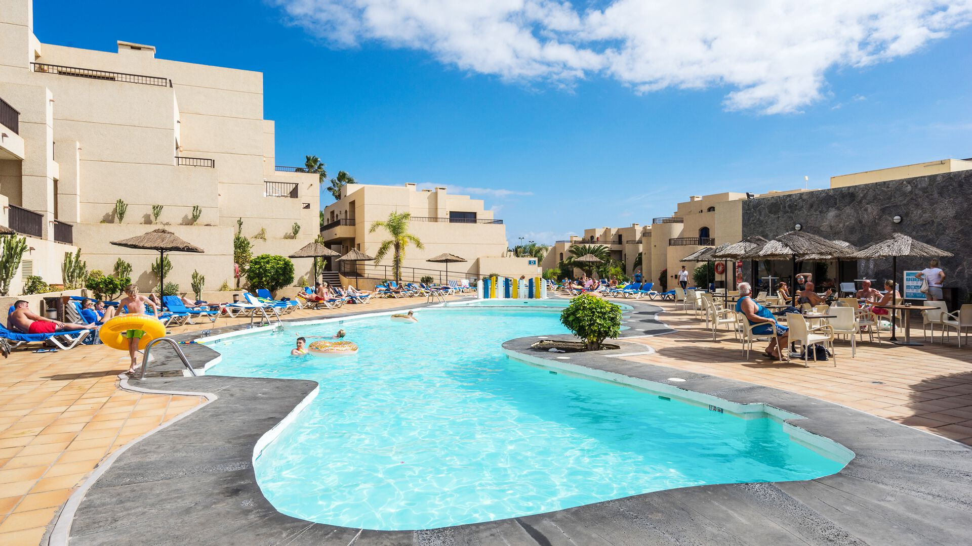 Blue Sea Costa Teguise Gardens boek je eenvoudig bij vakantie